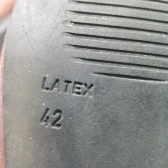 BeautiFeel suede embroidered mary janes - Picture 4 of 15